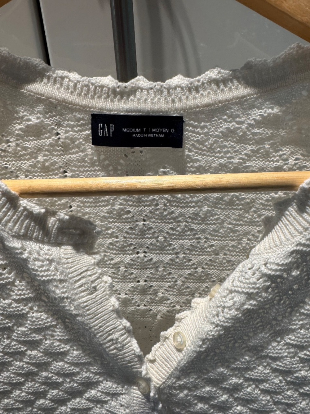 Cream crochet top with buttons. - Picture 3 of 4